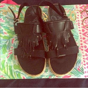 OTBT Black Leather Fringe Sandals
